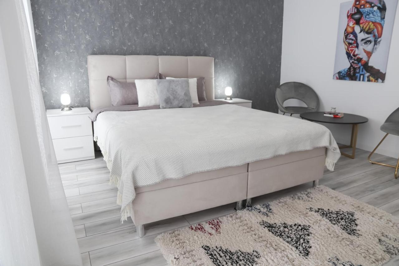 Stars Apartment Brašov Exteriér fotografie